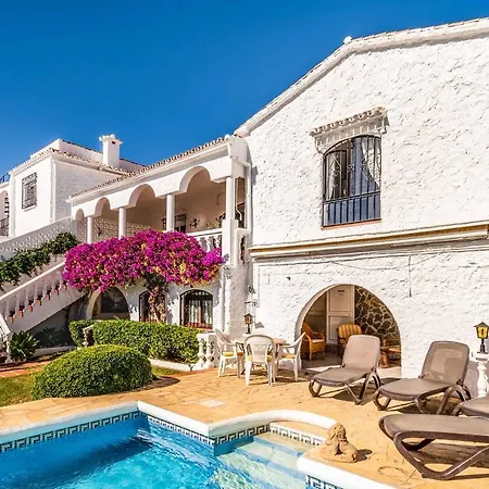 Lilas Villa *